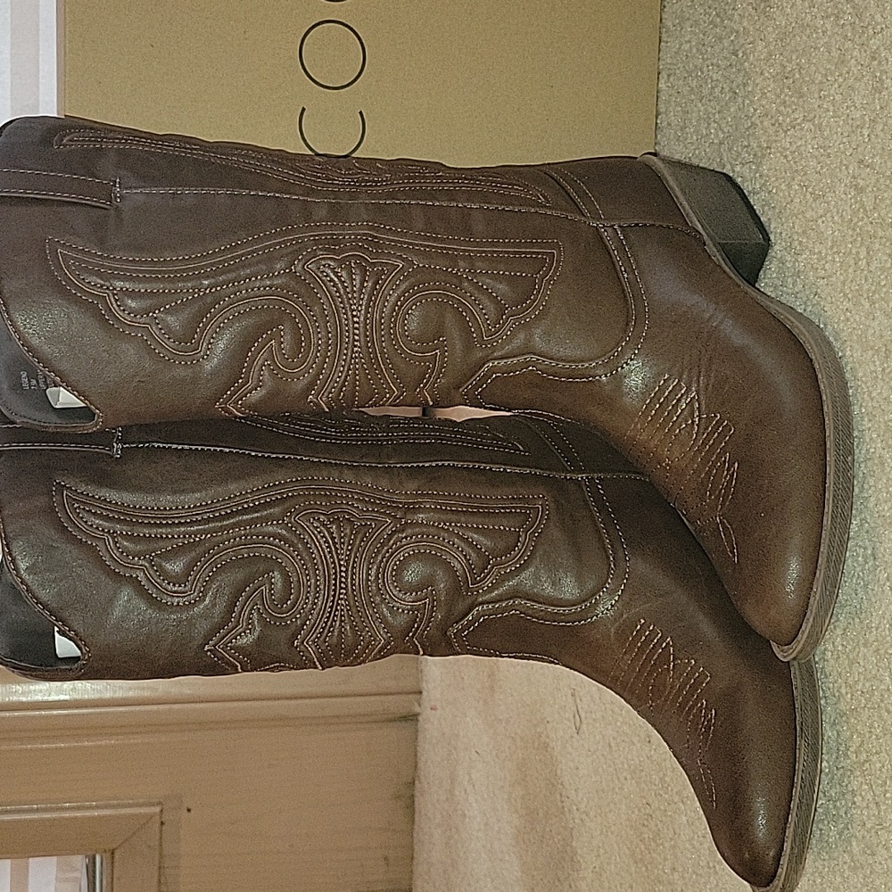 Coconuts boots by Matisse